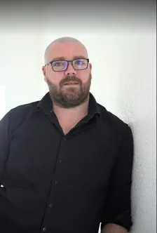 Grégory Lenfant, coupeur de feu et magnétiseur professionnel